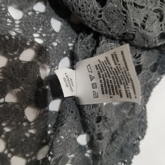 Aerpostale knit like long sleeve top gray color in medium - Picture 11 of 11